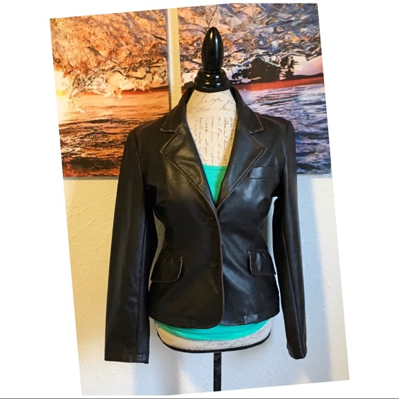 ❌SOLD❌ Brown Faux Leather Jacket - Picture 6 of 6